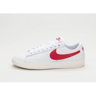 Baskets Nike wmns blazer...