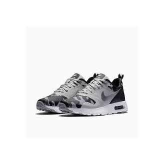 Baskets Nike air max tavas...